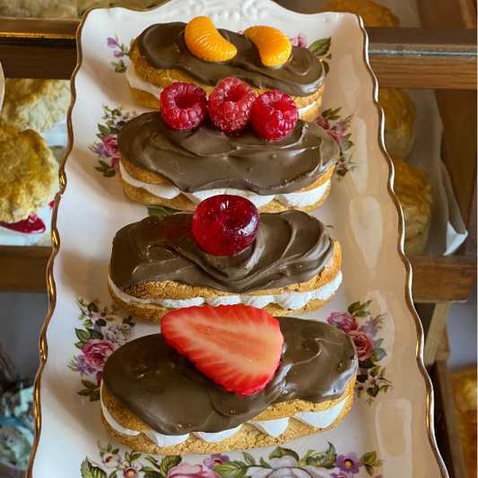 Mini Choc Éclairs