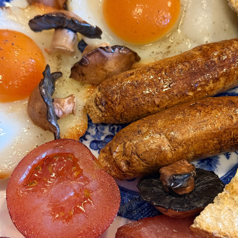 Fry Up Plate - Blue Plate, 2 x egg, tomatoes, toast, mushroom, sausage, bacon 😋