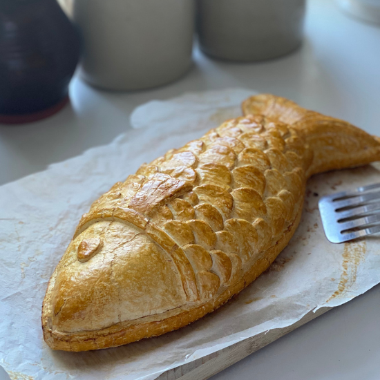 PRE-ORDER Tudor Salmon En Croute