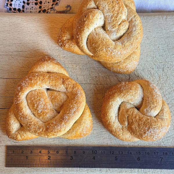 Celtic Knot Biscuits