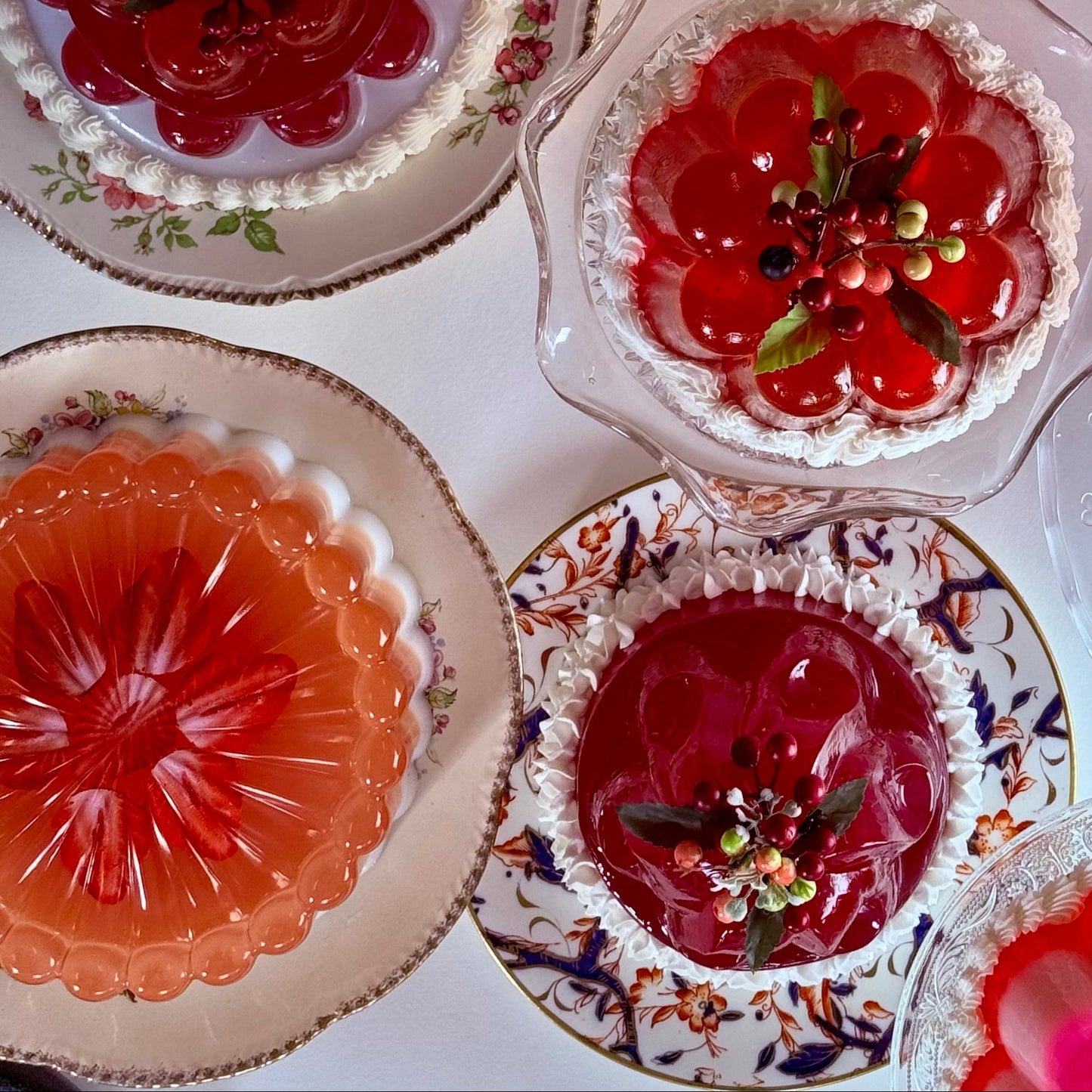 Fluted Fruit Jelly - Strawberry