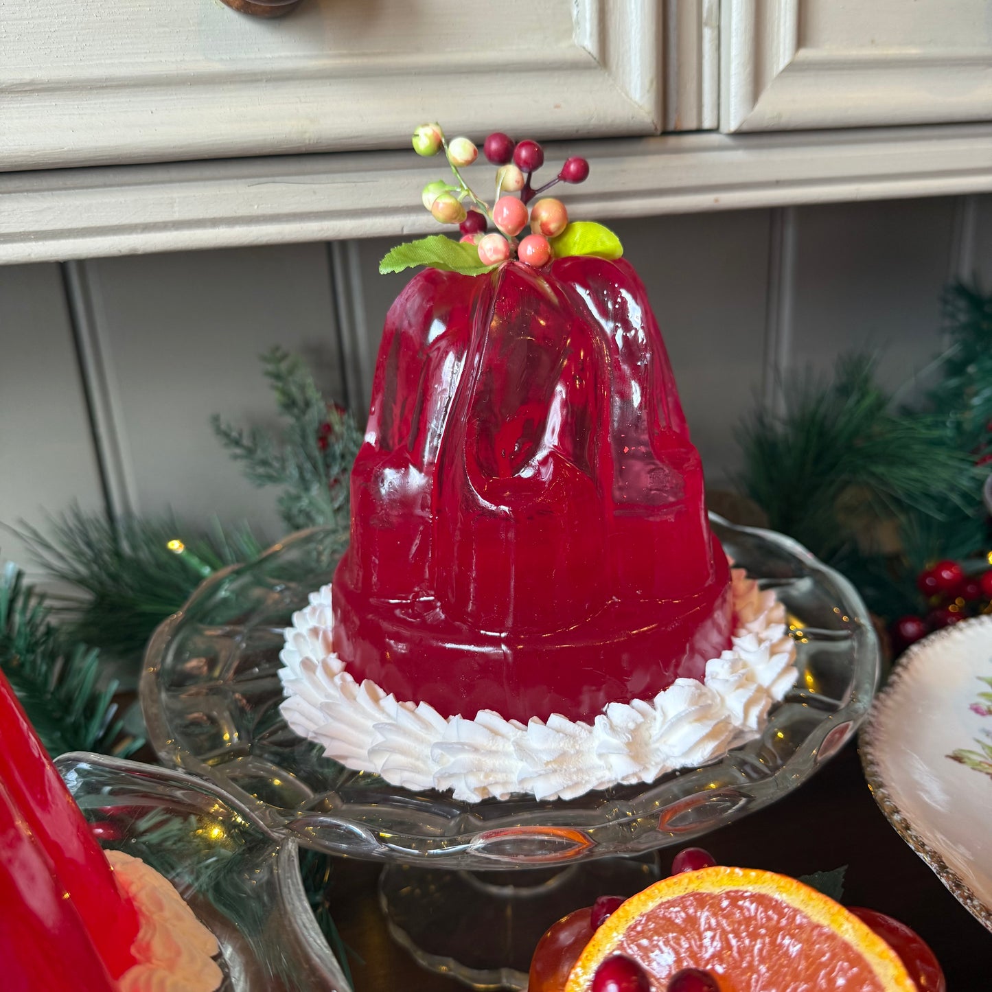 Berry-Inspired Jelly Sculpture