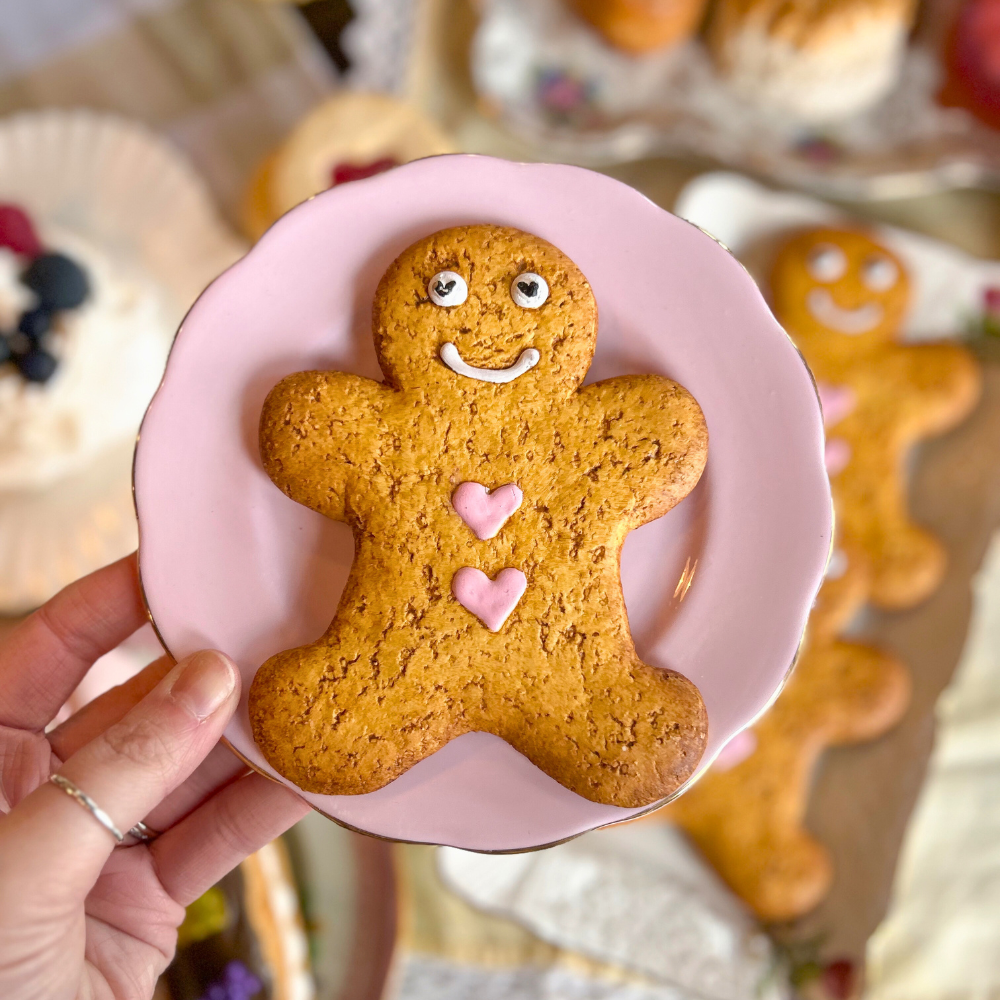 Love Heart Gingerbread Men