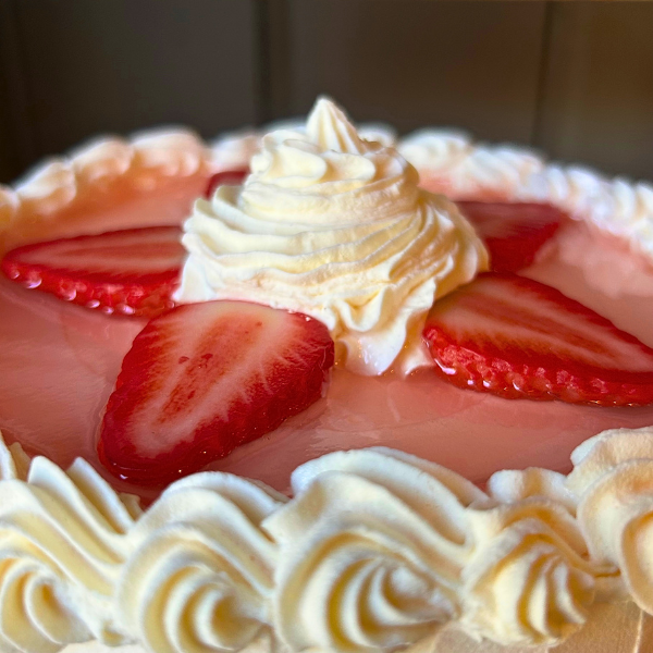 Strawberries and Cream Sponge Cake