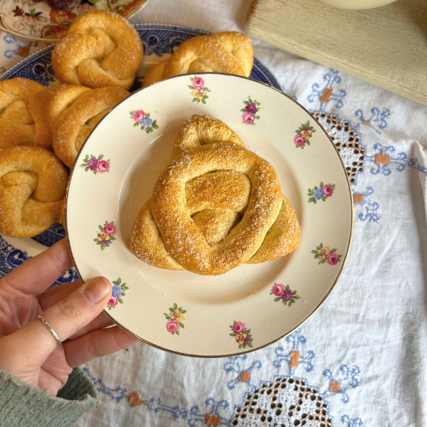 Celtic Knot Biscuits