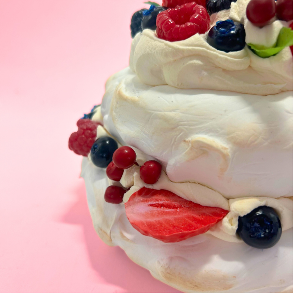 Double Pavlova with Mixed Berries