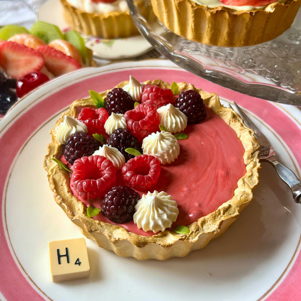 Medium Fabulous Fruit Tarts