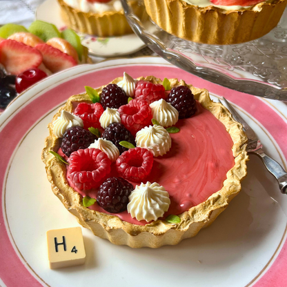 Medium Fabulous Fruit Tarts