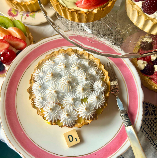 Medium Fabulous Fruit Tarts