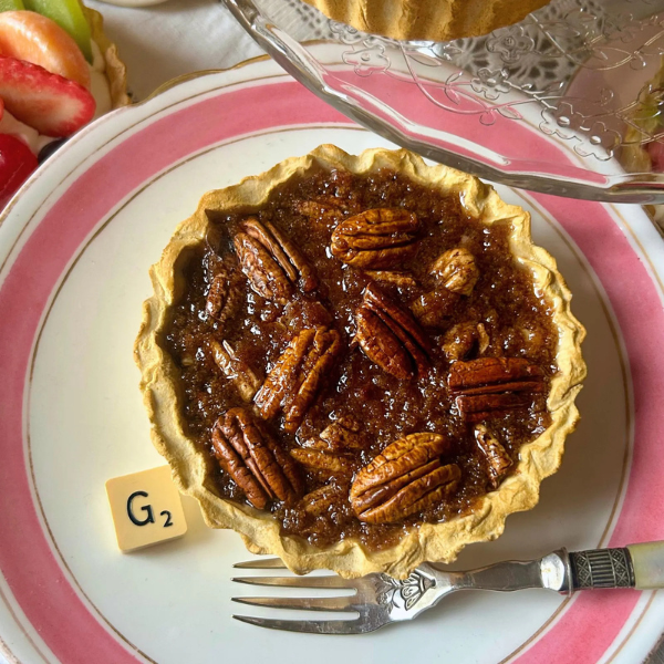 Medium Fabulous Fruit Tarts