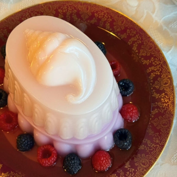 Pink Shell Jelly with Berries