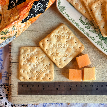 Jacobs Cream Crackers & Cheese